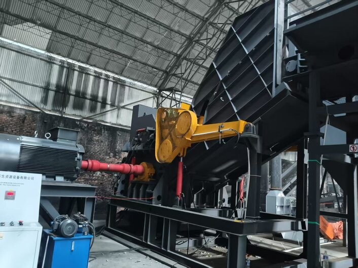 恭賀李老板平地起高樓，破碎?分選線完成安裝，靜待佳音。