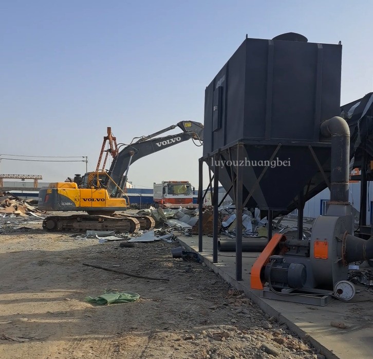 祝甘肅地區(qū)破碎機(jī)開機(jī)大吉！祝老板財(cái)源滾滾，財(cái)從四面八方來。